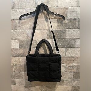 ❤️ GAP CROSSBODY BLACK PUFFER BAG PURSE NEW